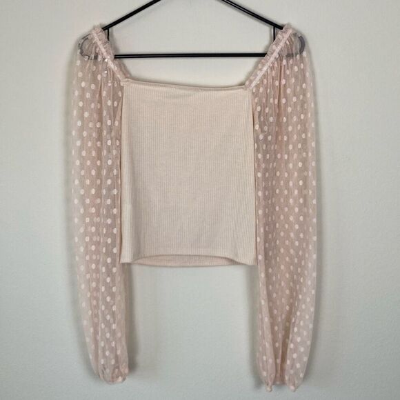 Lush Cream Colored Cropped Top With Polka Dot Lace Sleeves Size Small (G10) - Picture 2 of 8